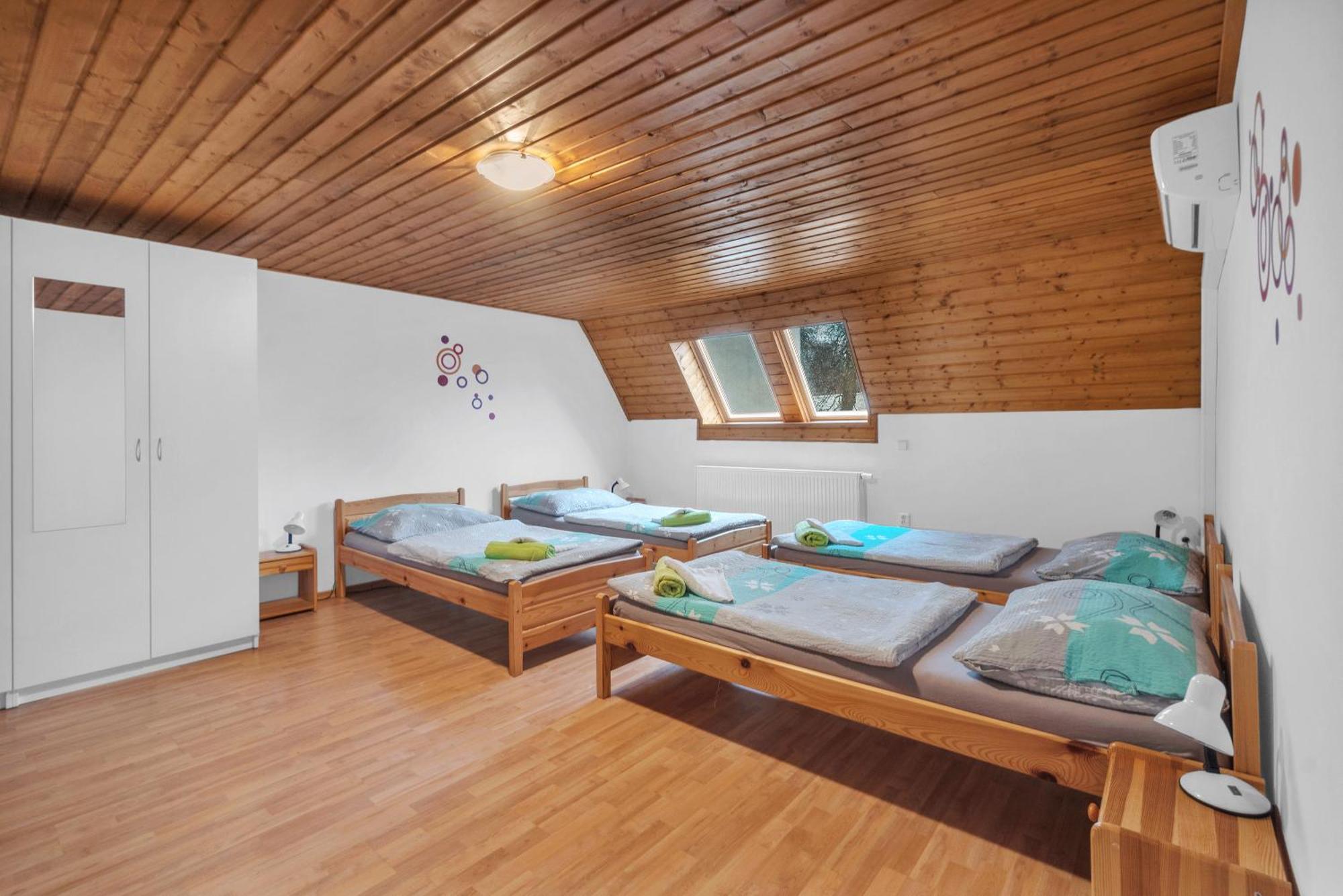 Ubytovani Nad Bisonem Hlinsko Ngoại thất bức ảnh