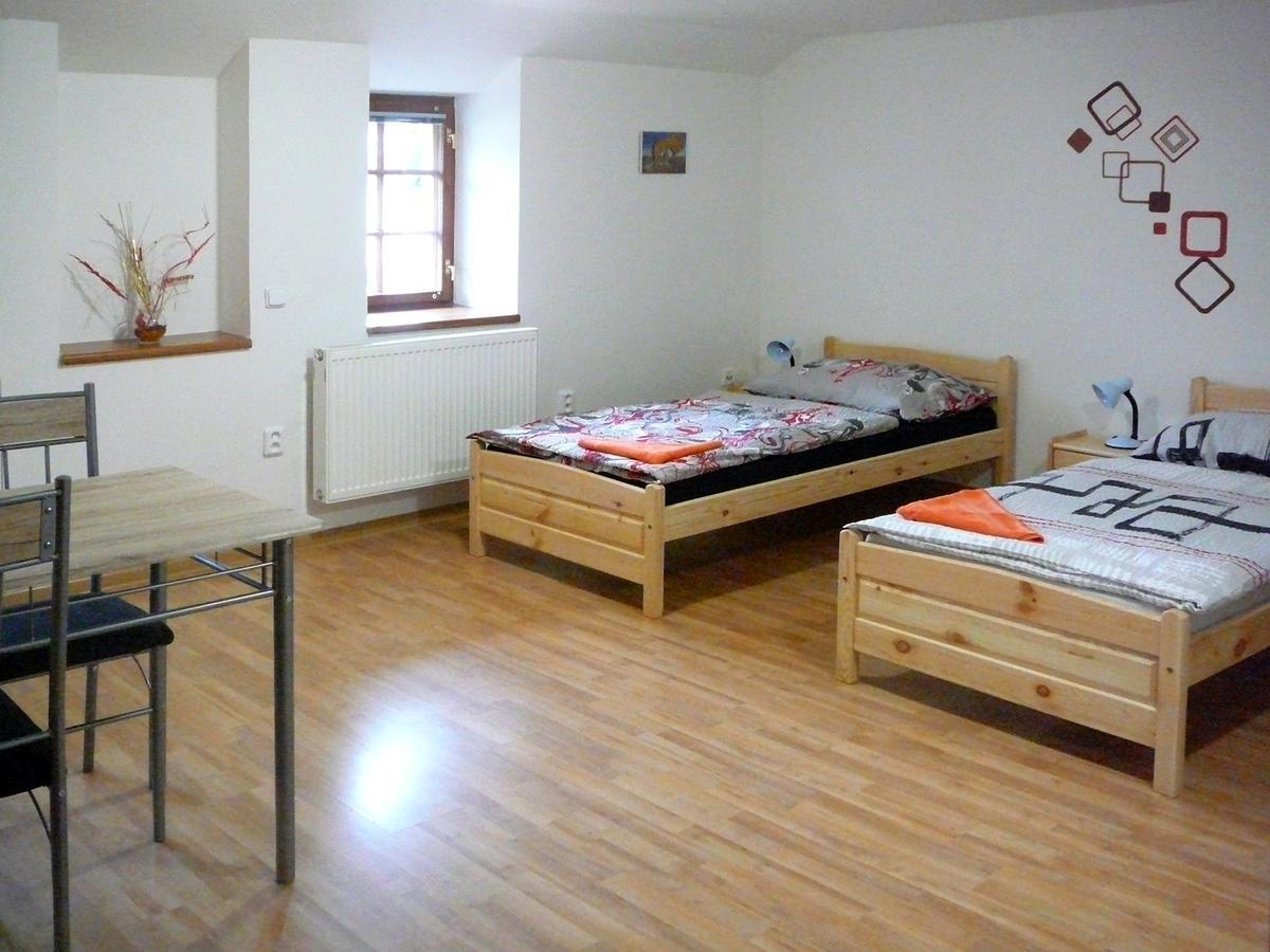 Ubytovani Nad Bisonem Hlinsko Ngoại thất bức ảnh